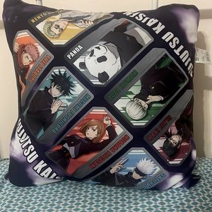 An anime jujutsu kaisen pillow!